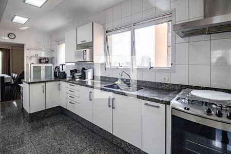 Apartamento à venda com 211m², 3 quartos e 4 vagas Apartamento à venda com 211m², 3 quartos e 4 vagasCozinha