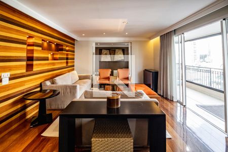 Apartamento à venda com 211m², 3 quartos e 4 vagas Apartamento à venda com 211m², 3 quartos e 4 vagasSala