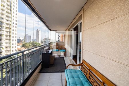 Apartamento à venda com 211m², 3 quartos e 4 vagas Apartamento à venda com 211m², 3 quartos e 4 vagasVaranda da Sala