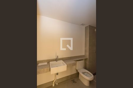 Apartamento à venda com 74m², 2 quartos e 2 vagas Apartamento à venda com 74m², 2 quartos e 2 vagasBanheiro