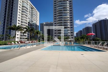Apartamento para alugar com 117m², 3 quartos e 2 vagas Apartamento para alugar com 117m², 3 quartos e 2 vagasÁrea comum - Piscina