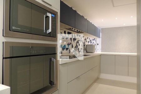 Apartamento para alugar com 117m², 3 quartos e 2 vagasCozinha - Armários