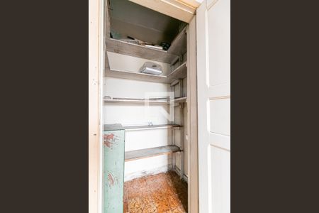 Casa para alugar com 120m², 2 quartos e 1 vagaÁrea de Serviço - Dispensa