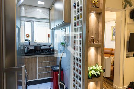 Cozinha  de apartamento à venda com 2 quartos, 56m² em Bela Vista, São Paulo