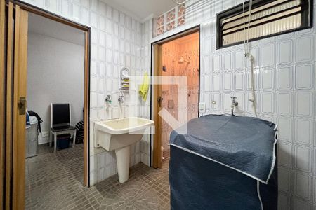 Casa à venda com 209m², 3 quartos e 6 vagasÁrea de Serviço