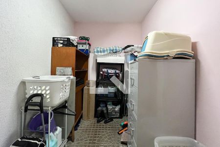 Casa à venda com 209m², 3 quartos e 6 vagasQuarto de Serviço