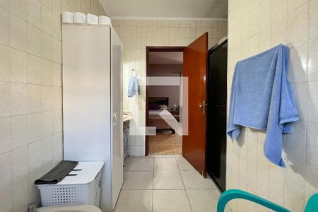 Casa à venda com 209m², 3 quartos e 6 vagasBanheiro do Quarto 3