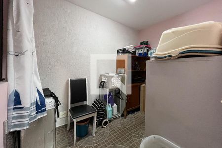 Casa à venda com 209m², 3 quartos e 6 vagasQuarto de Serviço