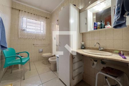 Casa à venda com 209m², 3 quartos e 6 vagasBanheiro do Quarto 3