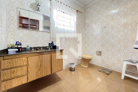 Casa à venda com 209m², 3 quartos e 6 vagasBanheiro Social