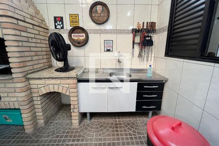 Casa à venda com 209m², 3 quartos e 6 vagasQuintal com Churrasco