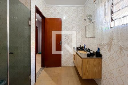 Casa à venda com 209m², 3 quartos e 6 vagasBanheiro Social