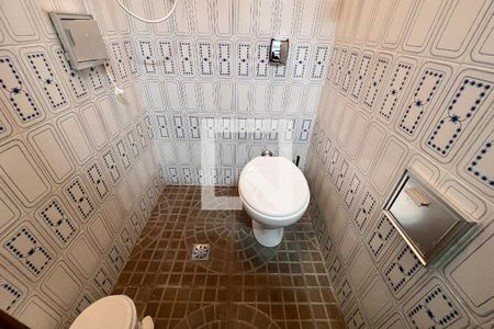 Casa à venda com 209m², 3 quartos e 6 vagasBanheiro de serviço