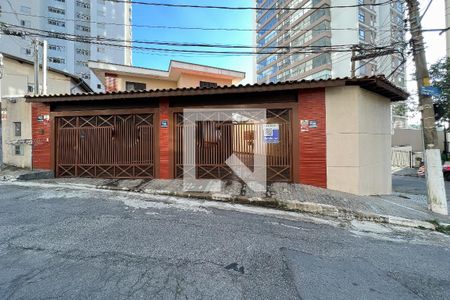 Casa à venda com 209m², 3 quartos e 6 vagasFachafa