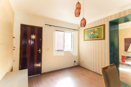 Sala de apartamento para alugar com 2 quartos, 50m² em Jardim Luciana, Itaquaquecetuba