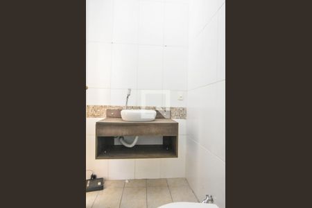 Casa à venda com 142m², 3 quartos e 2 vagasBanheiro 02