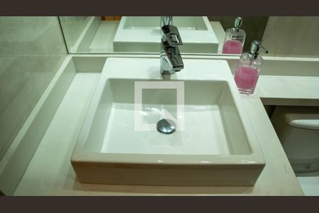 Apartamento para alugar com 65m², 2 quartos e 1 vagaBanheiro 1