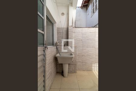 Casa para alugar com 90m², 4 quartos e 1 vaga Casa para alugar com 90m², 4 quartos e 1 vagaÁrea de Serviço