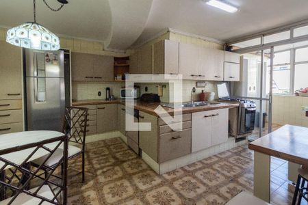 Apartamento à venda com 178m², 3 quartos e 2 vagasCozinha