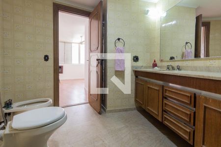 Apartamento à venda com 178m², 3 quartos e 2 vagasSuíte - banheiro