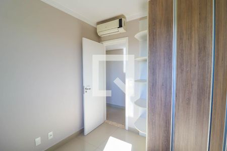 Apartamento à venda com 190m², 3 quartos e 2 vagas Apartamento à venda com 190m², 3 quartos e 2 vagasQuarto 3