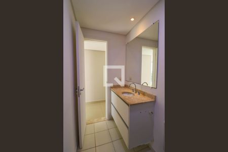 Apartamento à venda com 190m², 3 quartos e 2 vagas Apartamento à venda com 190m², 3 quartos e 2 vagasBanheiro