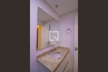 Apartamento à venda com 190m², 3 quartos e 2 vagas Apartamento à venda com 190m², 3 quartos e 2 vagasSuíte