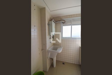 Apartamento à venda com 190m², 3 quartos e 2 vagas Apartamento à venda com 190m², 3 quartos e 2 vagasCozinha e Área de Serviço