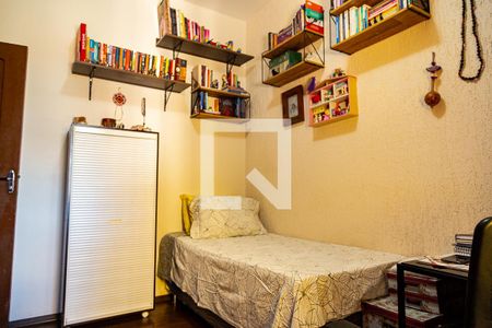 Casa à venda com 100m², 3 quartos e 2 vagasQuarto 2