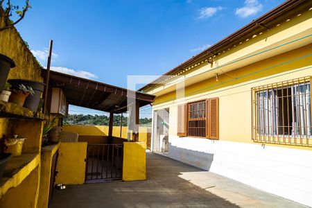 Casa à venda com 100m², 3 quartos e 2 vagasQuintal e Área de Serviço