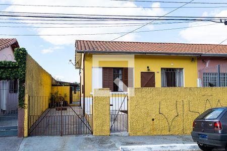 Casa à venda com 100m², 3 quartos e 2 vagasFachada