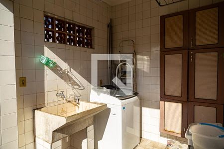 Casa à venda com 100m², 3 quartos e 2 vagasÁrea de Serviço da Casa 2