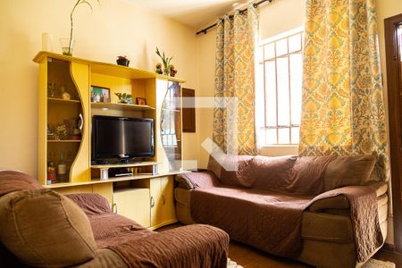 Sala de casa à venda com 3 quartos, 100m² em Vila Fachini, São Paulo