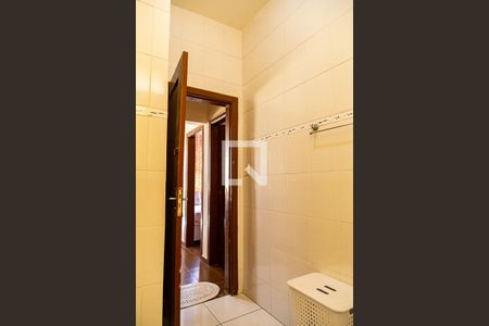 Casa à venda com 100m², 3 quartos e 2 vagasBanheiro