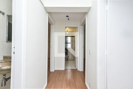 Corredor de apartamento para alugar com 3 quartos, 117m² em Consolação, São Paulo