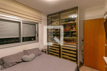 Quarto 2 de apartamento à venda com 2 quartos, 156m² em Cruzeiro, Belo Horizonte