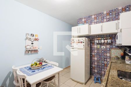 Casa à venda com 150m², 3 quartos e 1 vaga Casa à venda com 150m², 3 quartos e 1 vagaCozinha