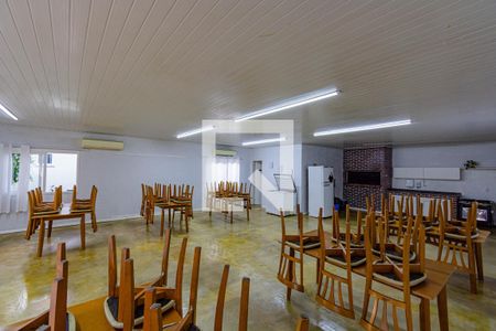 Casa de condomínio à venda com 110m², 3 quartos e 3 vagas Casa de condomínio à venda com 110m², 3 quartos e 3 vagasÁrea comum - Salão de festas