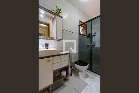 Casa de condomínio à venda com 110m², 3 quartos e 3 vagas Casa de condomínio à venda com 110m², 3 quartos e 3 vagasBanheiro