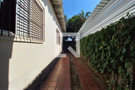 Casa à venda com 350m², 3 quartos e 10 vagas Casa à venda com 350m², 3 quartos e 10 vagasGaragem