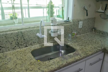 Casa à venda com 120m², 2 quartos e 3 vagas Casa à venda com 120m², 2 quartos e 3 vagasCozinha