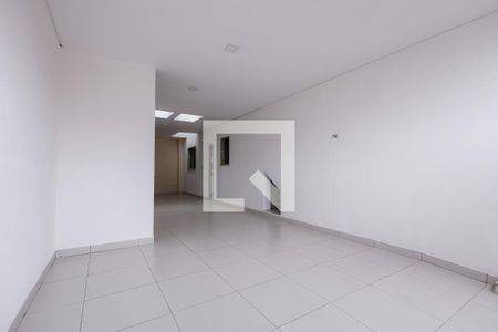 Garagem de casa de condomínio para alugar com 3 quartos, 200m² em Vila Sao Geraldo, Taubaté
