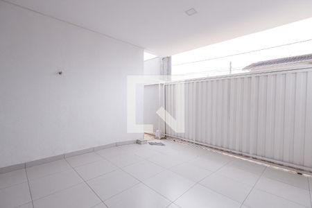 Garagem de casa de condomínio para alugar com 3 quartos, 200m² em Vila Sao Geraldo, Taubaté