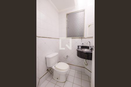 Casa de condomínio para alugar com 200m², 3 quartos e 2 vagas Casa de condomínio para alugar com 200m², 3 quartos e 2 vagasLavabo