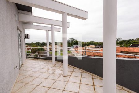 Casa de condomínio para alugar com 200m², 3 quartos e 2 vagas Casa de condomínio para alugar com 200m², 3 quartos e 2 vagasVaranda da Suíte