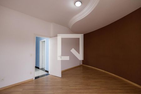 Casa de condomínio para alugar com 200m², 3 quartos e 2 vagas Casa de condomínio para alugar com 200m², 3 quartos e 2 vagasSuíte