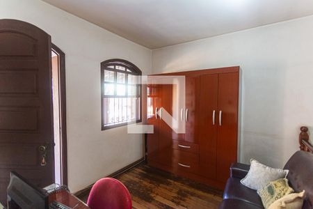 Sala 3 de casa à venda com 5 quartos, 185m² em Aparecida, Belo Horizonte