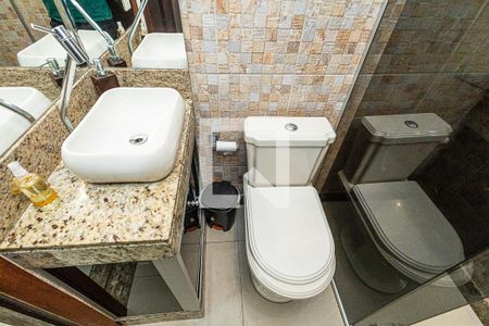 Banheiro de casa para alugar com 3 quartos, 100m² em Rosana, Ribeirão das Neves