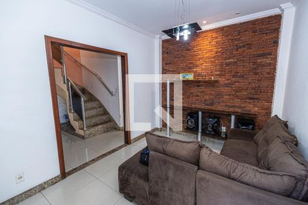 Sala de casa para alugar com 3 quartos, 100m² em Rosana, Ribeirão das Neves