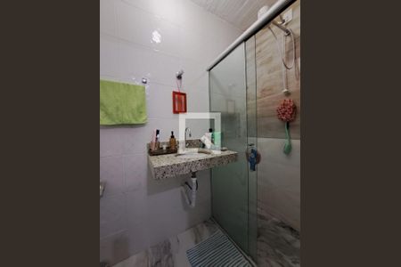 Banheiro de casa à venda com 3 quartos, 227m² em Salgado Filho, Belo Horizonte